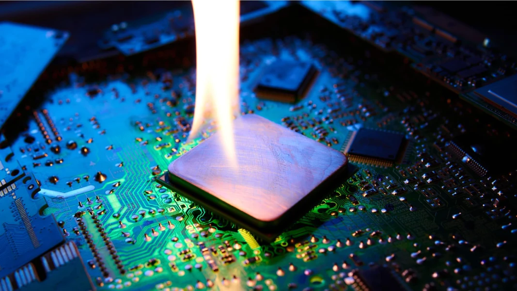 اورکلاک سخت افزاری