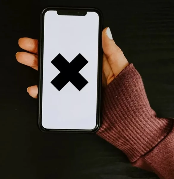 هنگ کردن گوشی