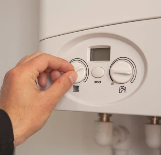 بررسی فشار آب در سیستم پکیج