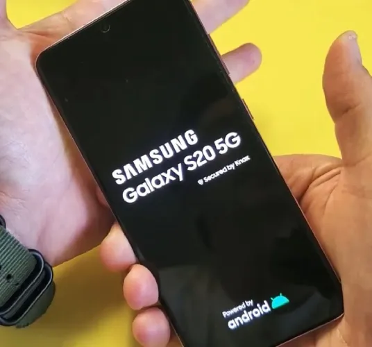 دلایل فریز شدن صفحه گوشی سامسونگ